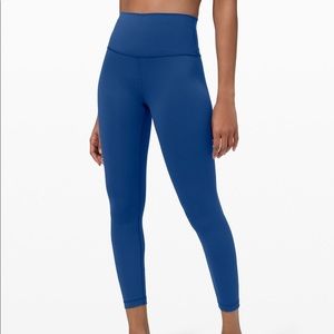 Lululemon Align crop